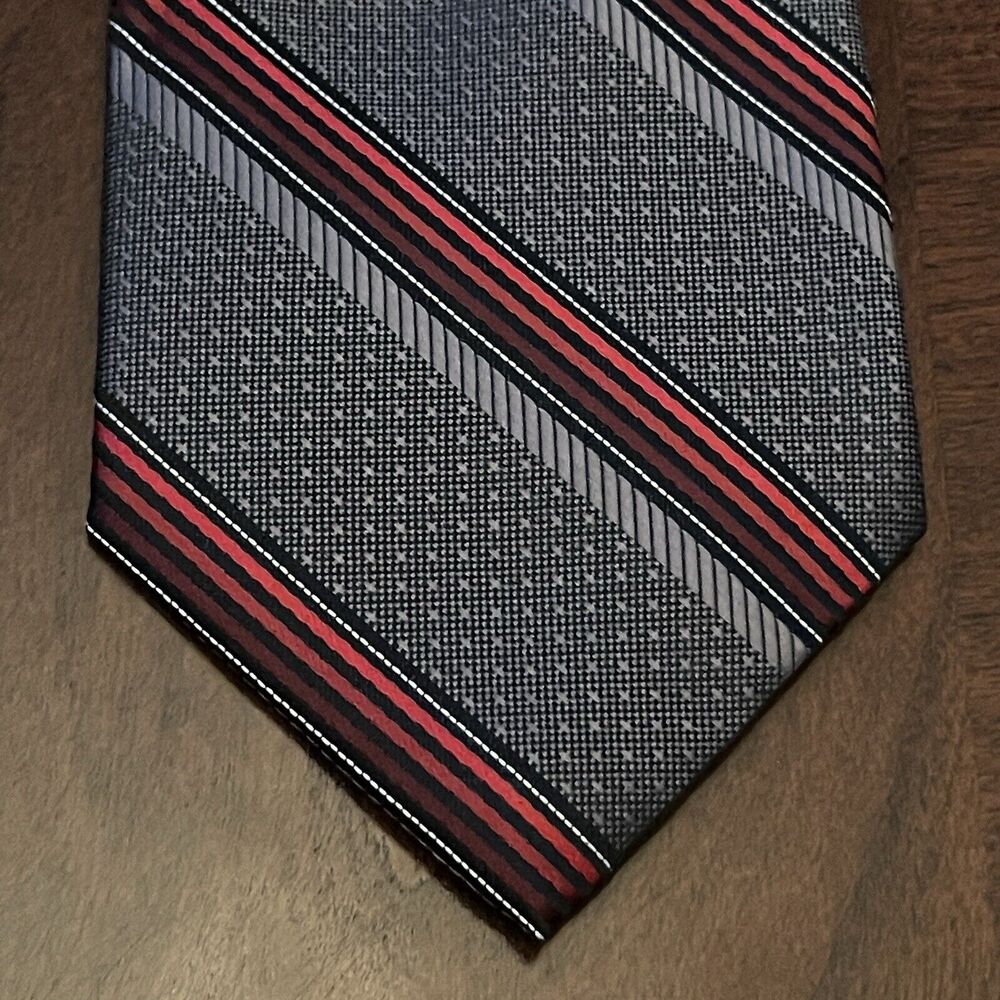 Nwt Platinum Designs Gray Red Burgundy Polyester Men’s Neck Tie Made In China